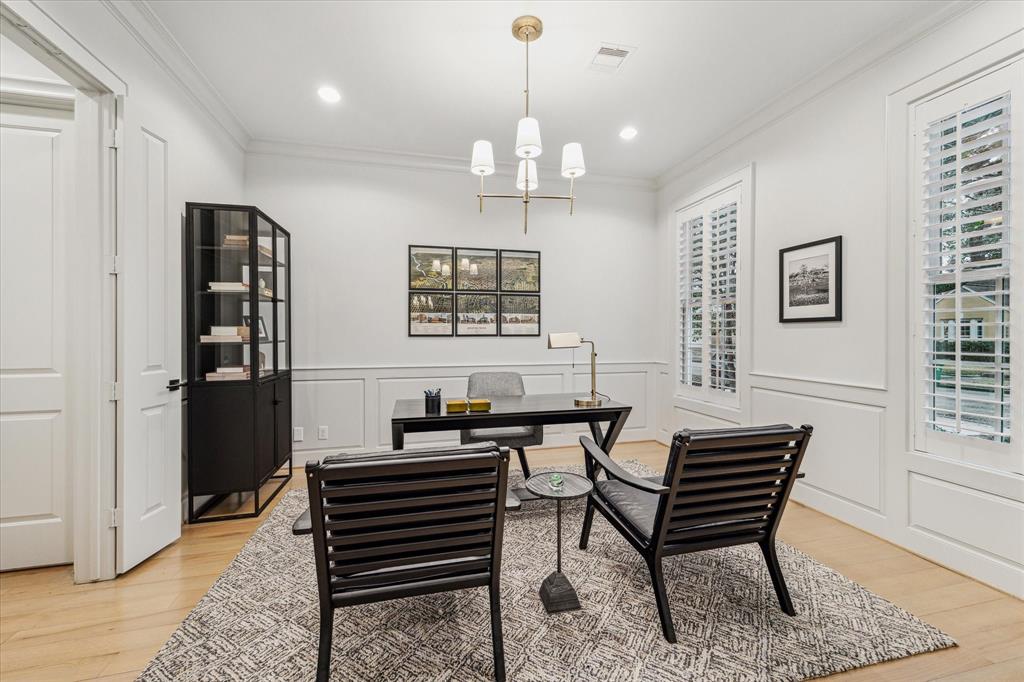 2223 North Boulevard