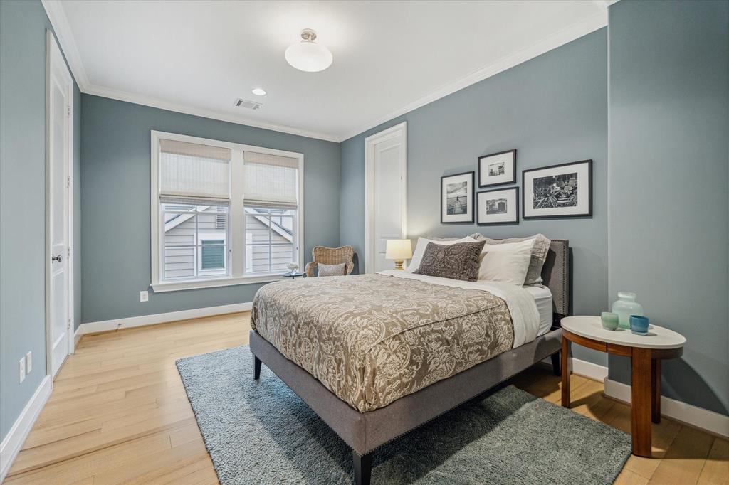 2223 North Boulevard