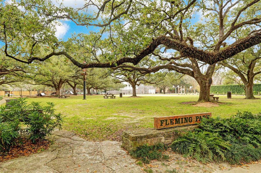 2223 North Boulevard