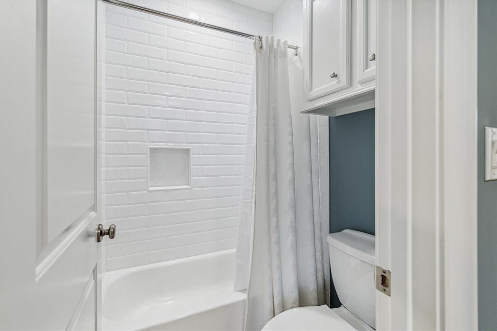 2223 North Boulevard