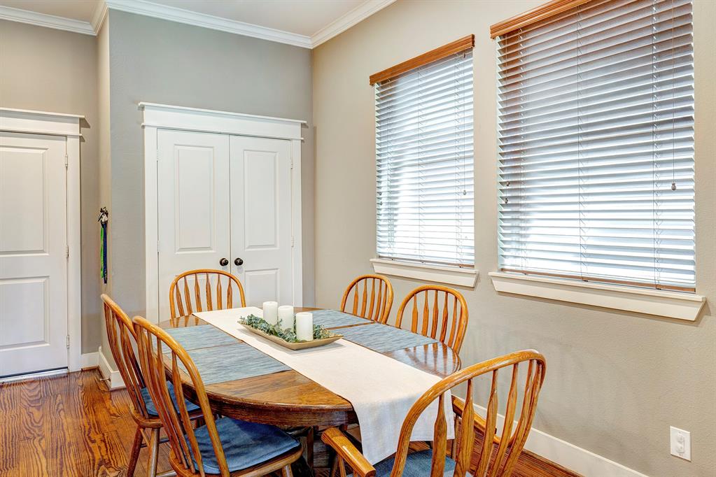 642 E 6th 1/2 Street