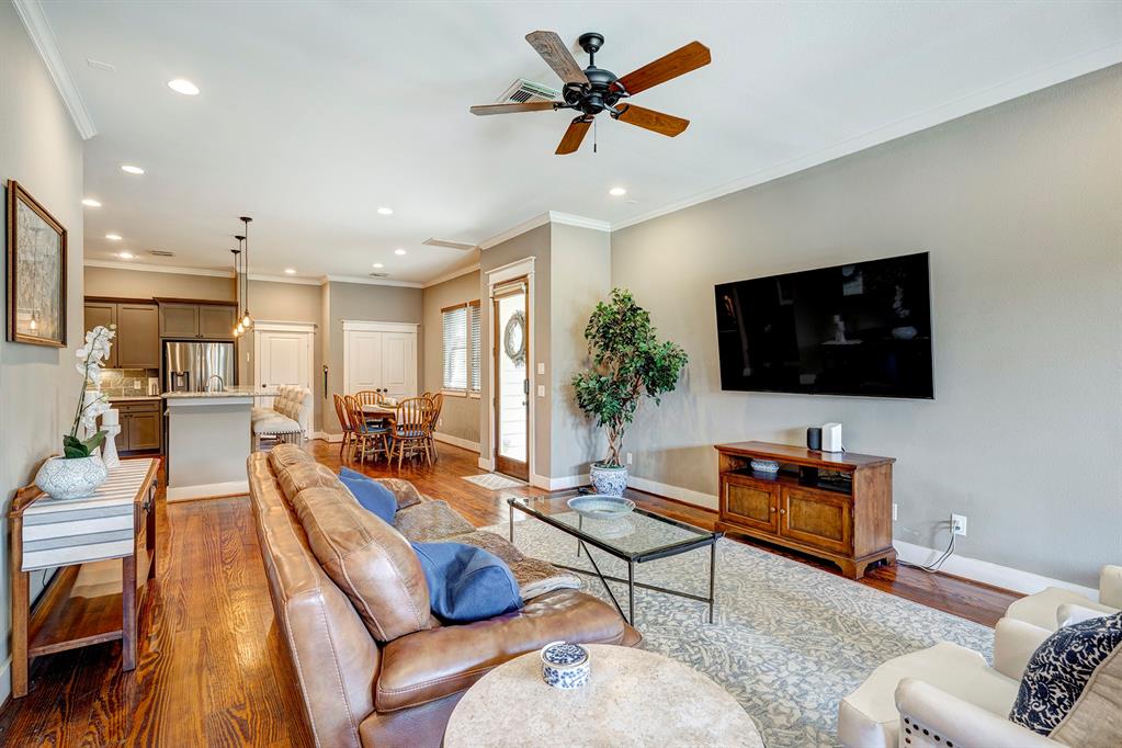 642 E 6th 1/2 Street