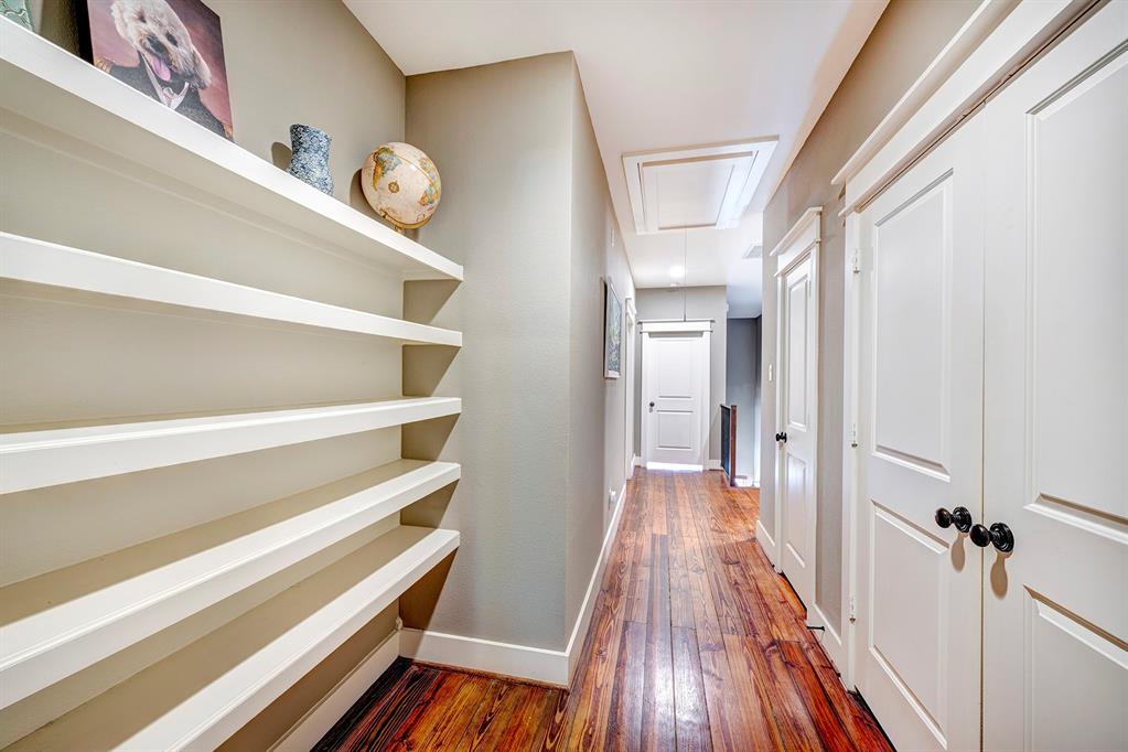 642 E 6th 1/2 Street