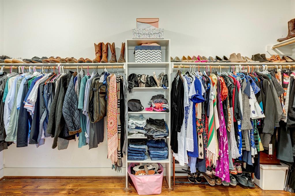 642 E 6th 1/2 Street