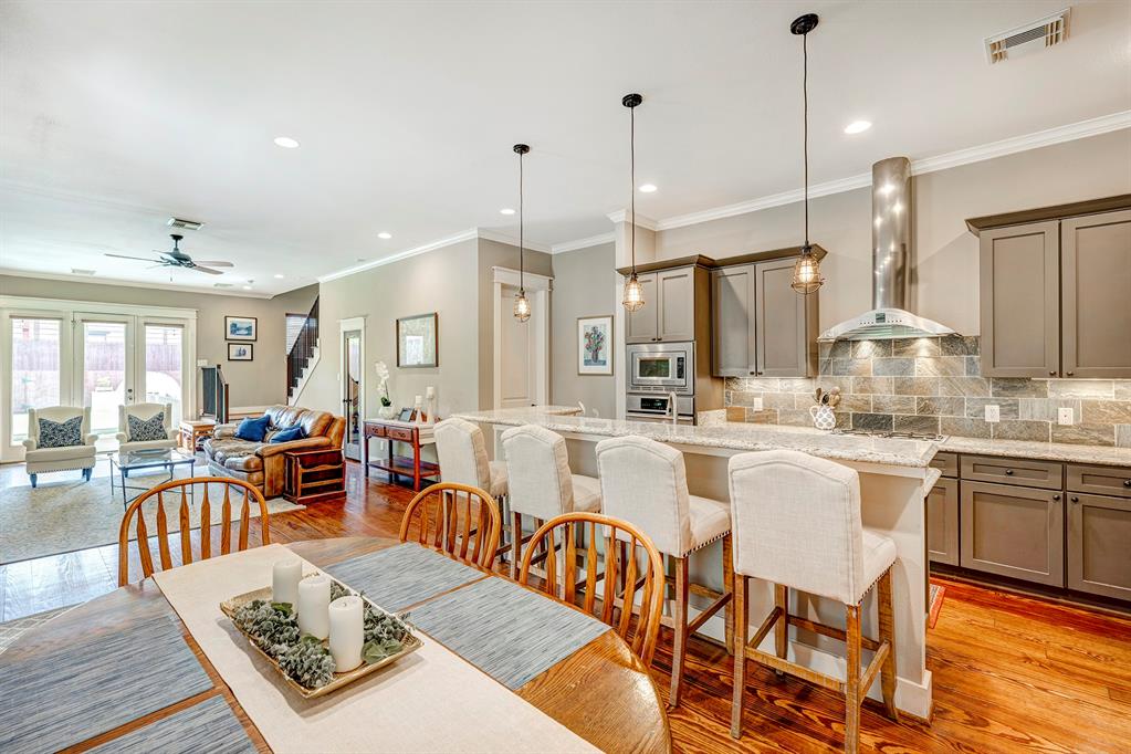 642 E 6th 1/2 Street