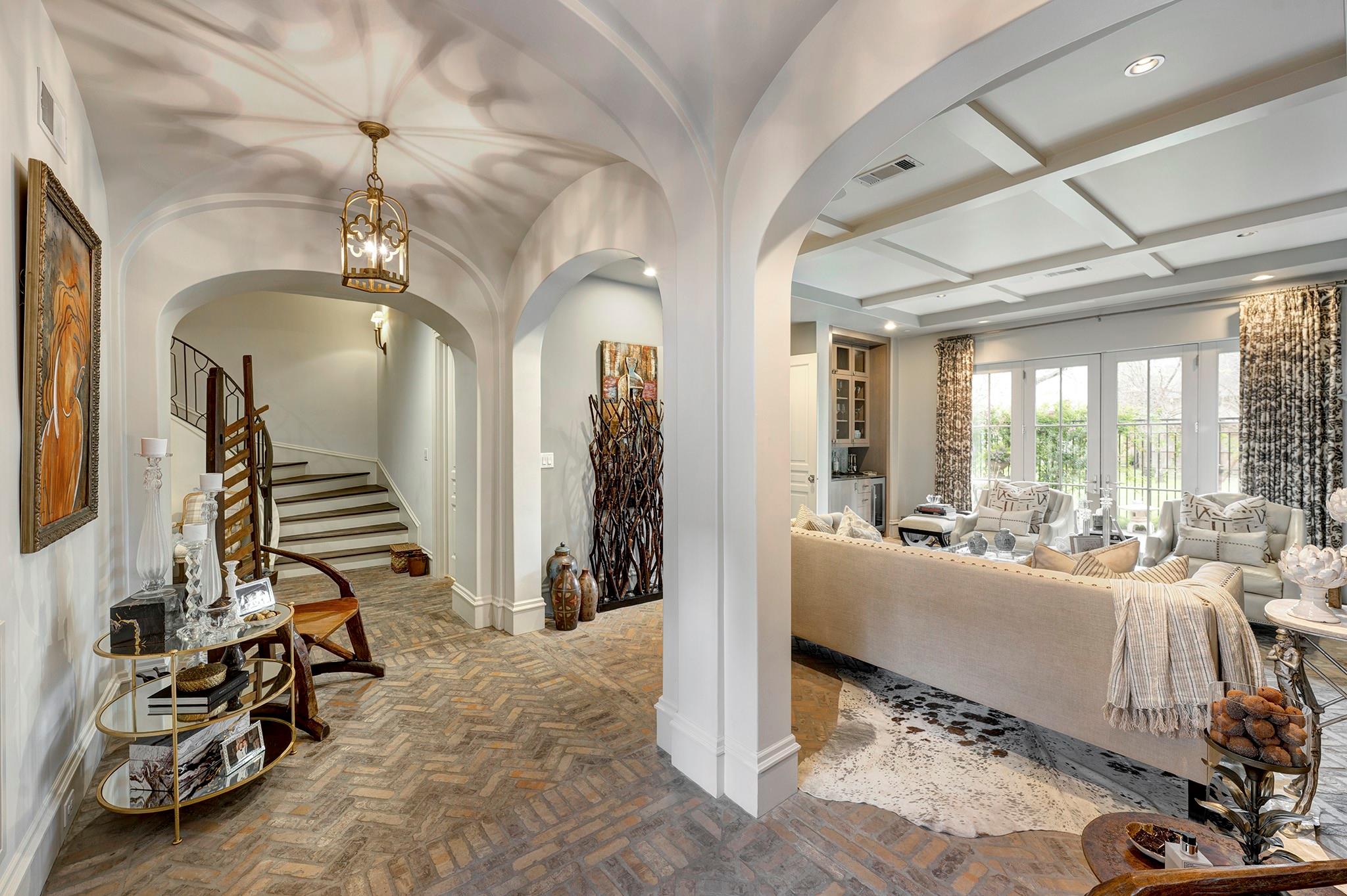 1239 Rue De La Paix Way # B2