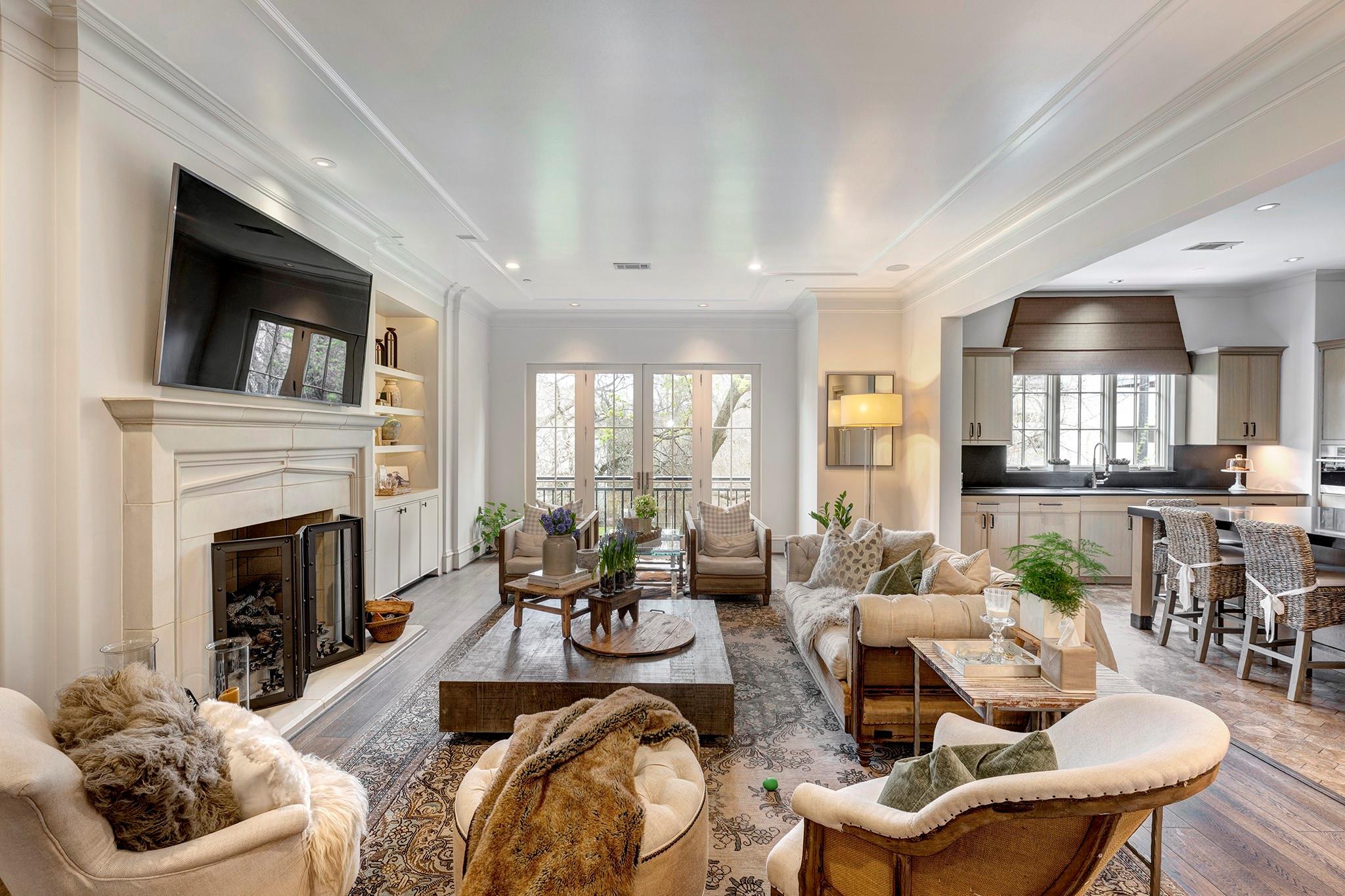 1239 Rue De La Paix Way # B2