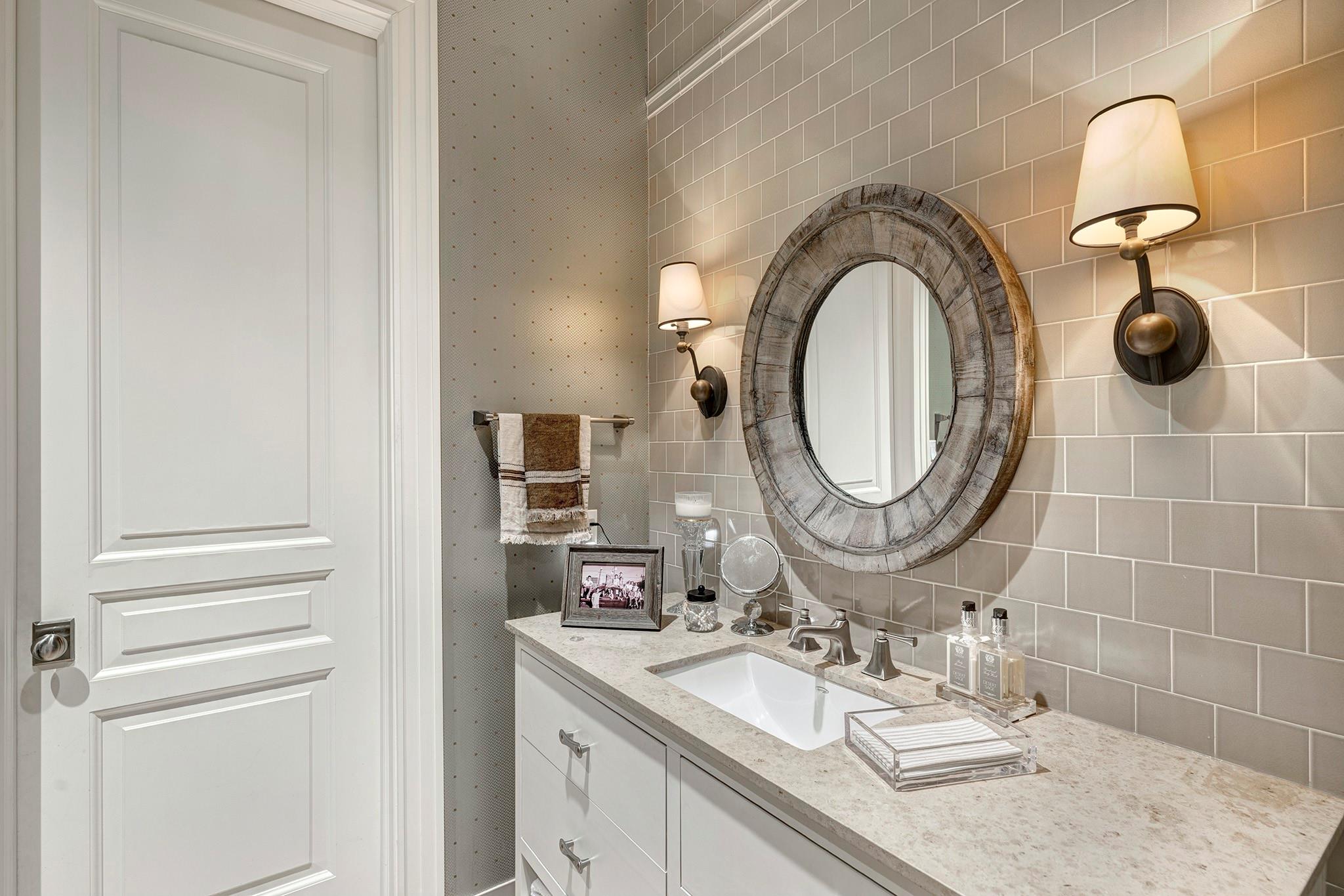 1239 Rue De La Paix Way # B2