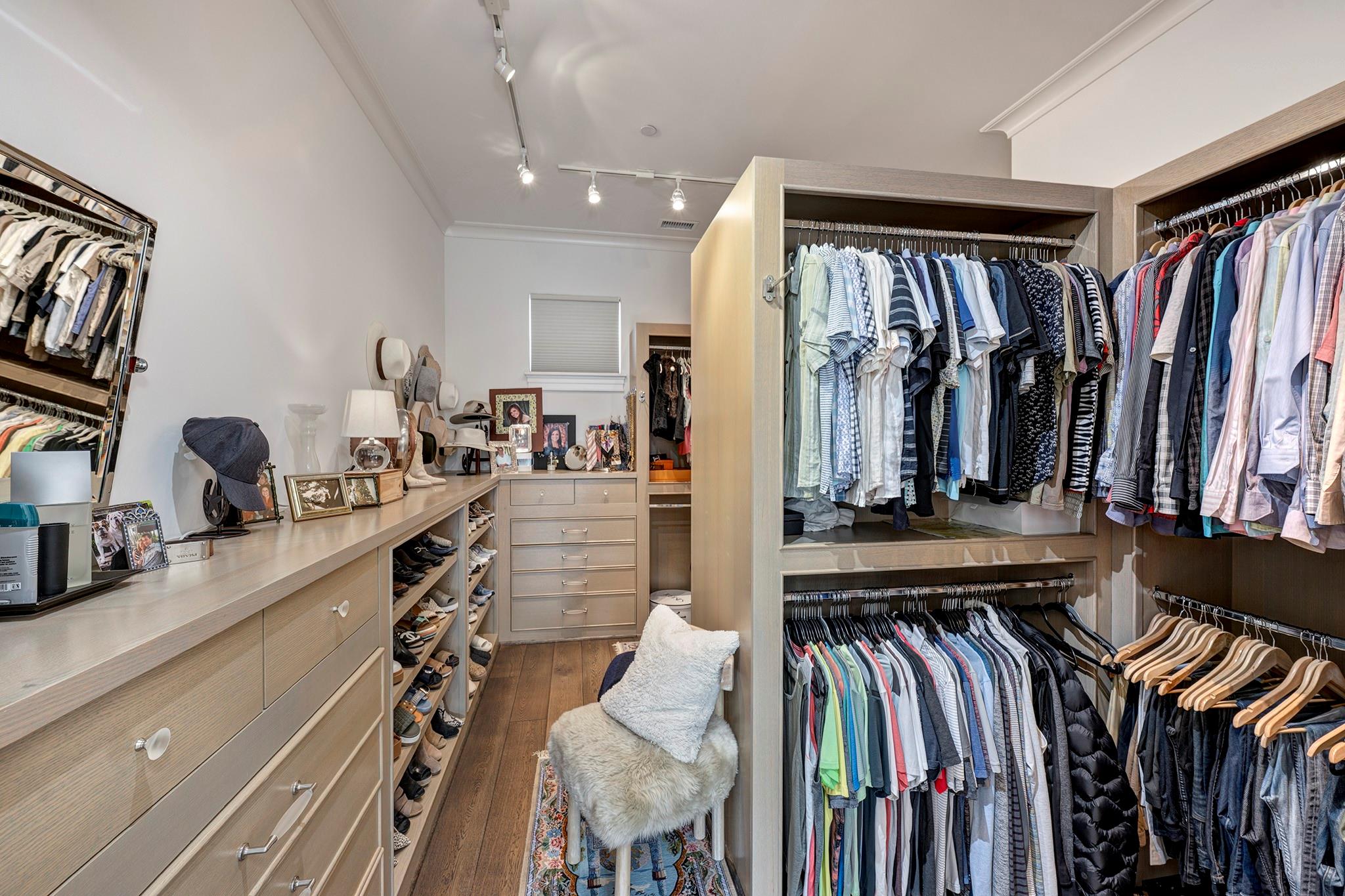 1239 Rue De La Paix Way # B2