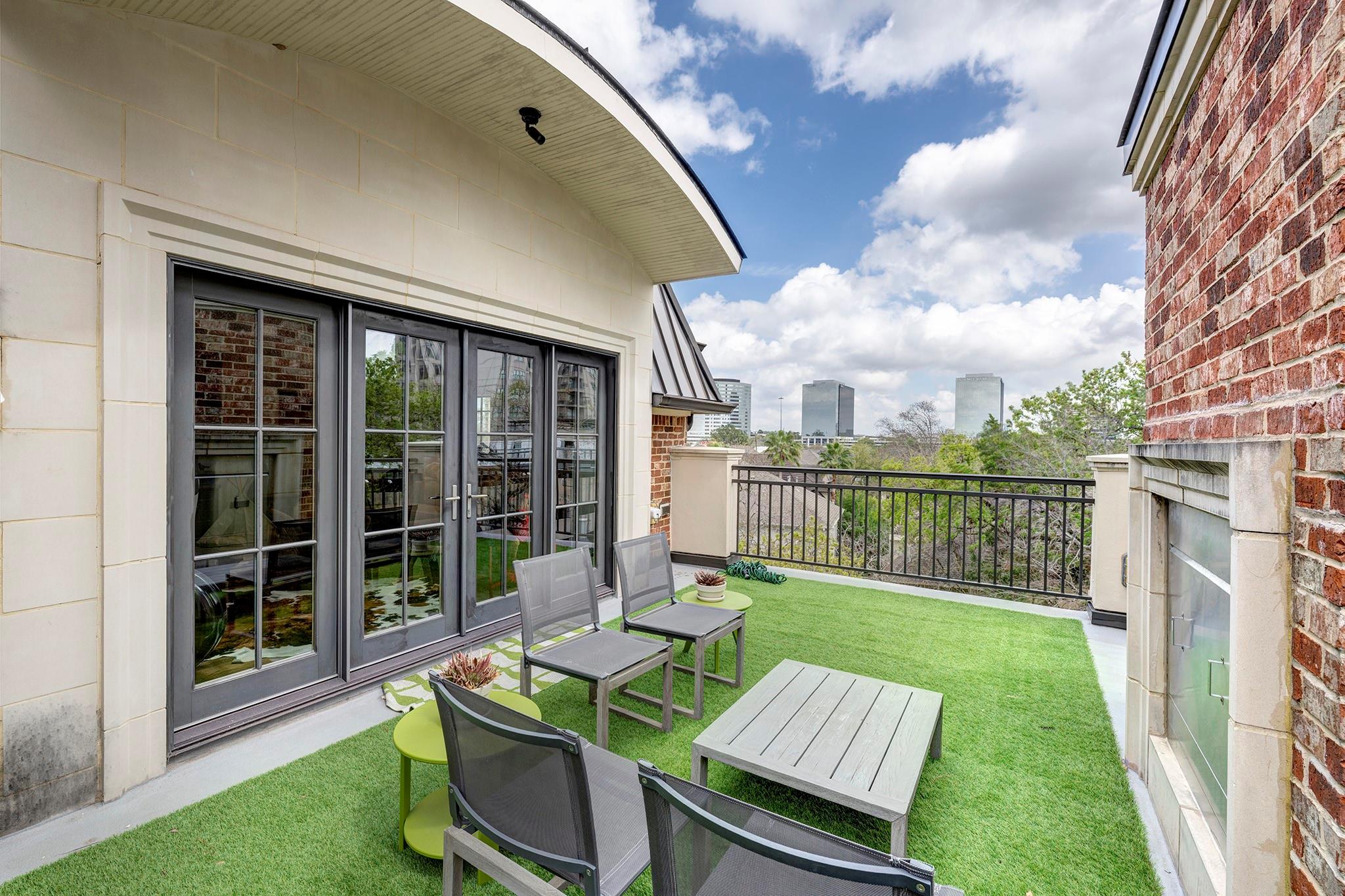 1239 Rue De La Paix Way # B2