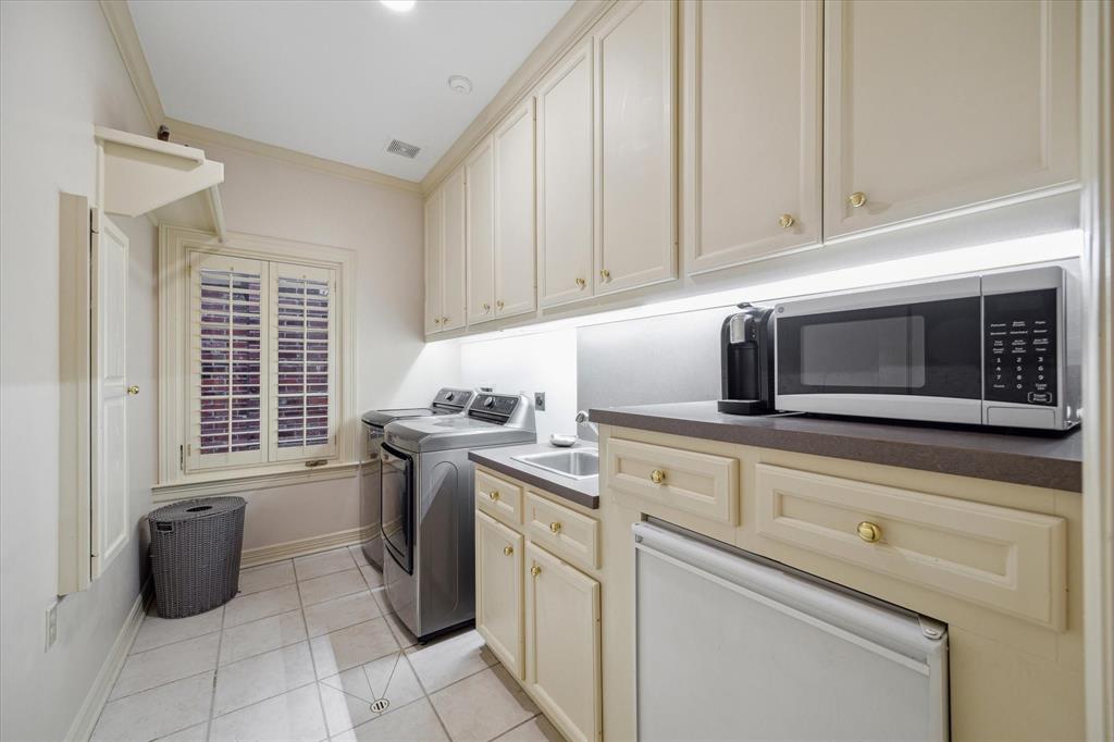314 Park Laureate Drive