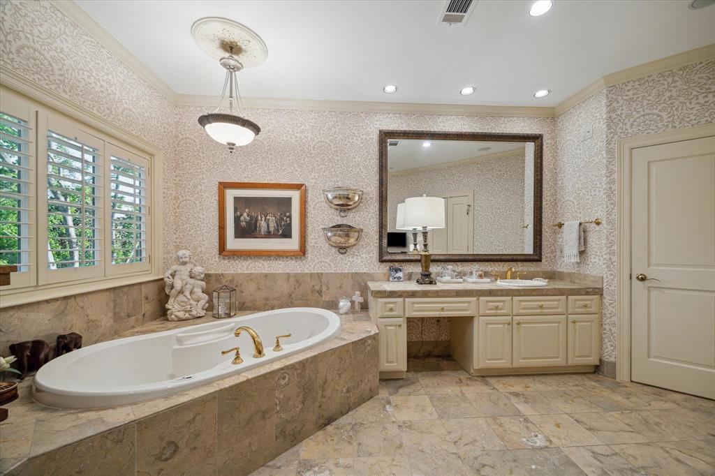 314 Park Laureate Drive