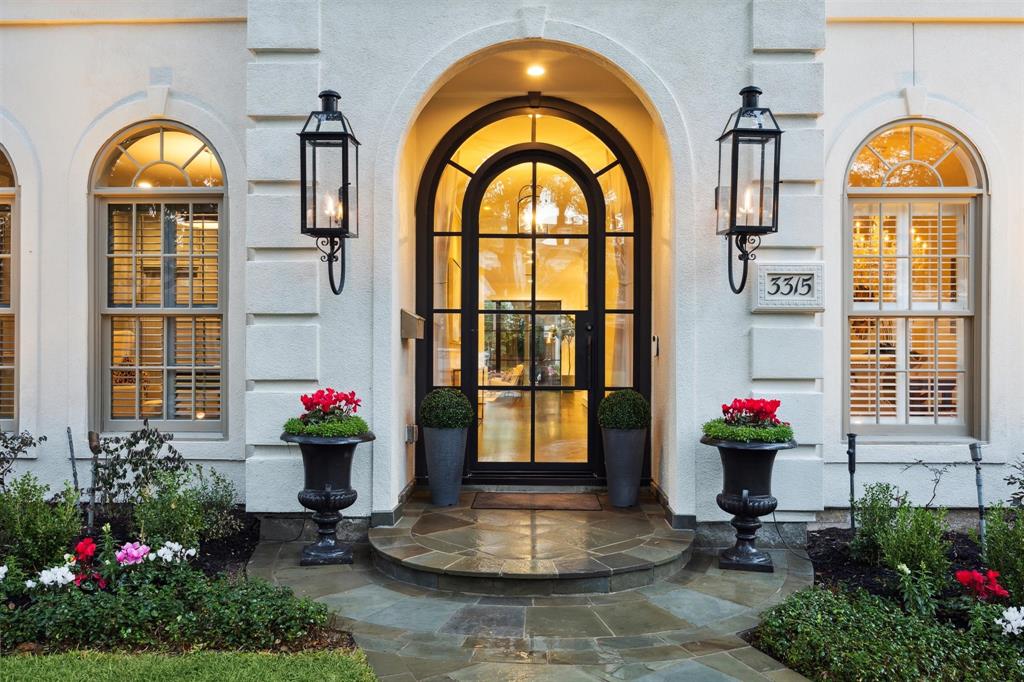 3315 Robinhood Street