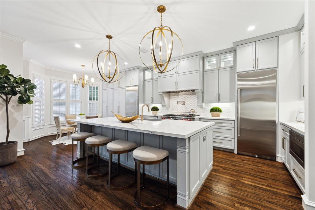 3315 Robinhood Street