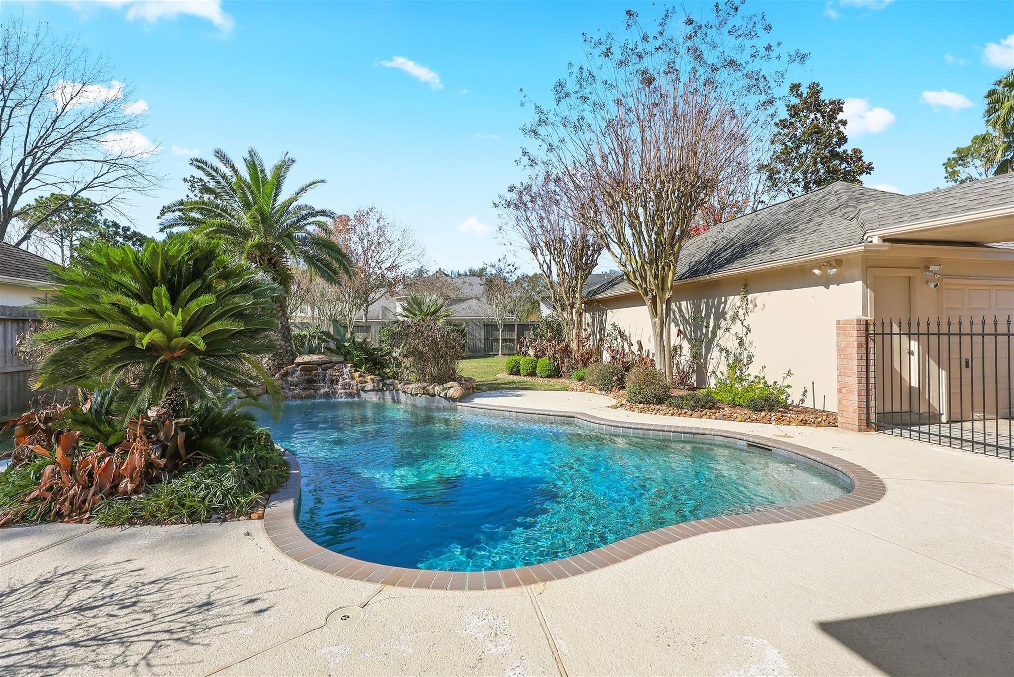 4215 Olive Oak Court