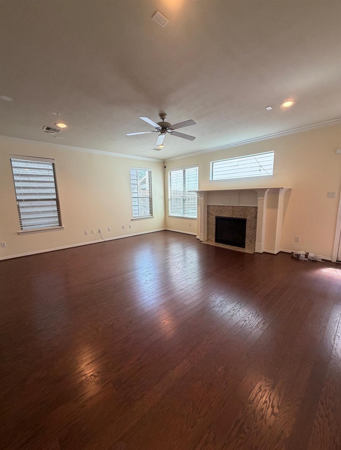 1048 W 26th Street