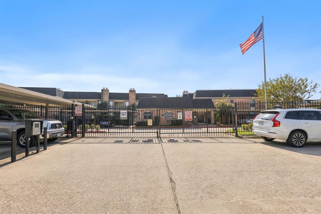 1601 S Shepherd Drive # 112