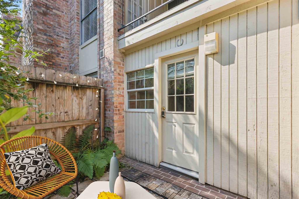1601 S Shepherd Drive # 112
