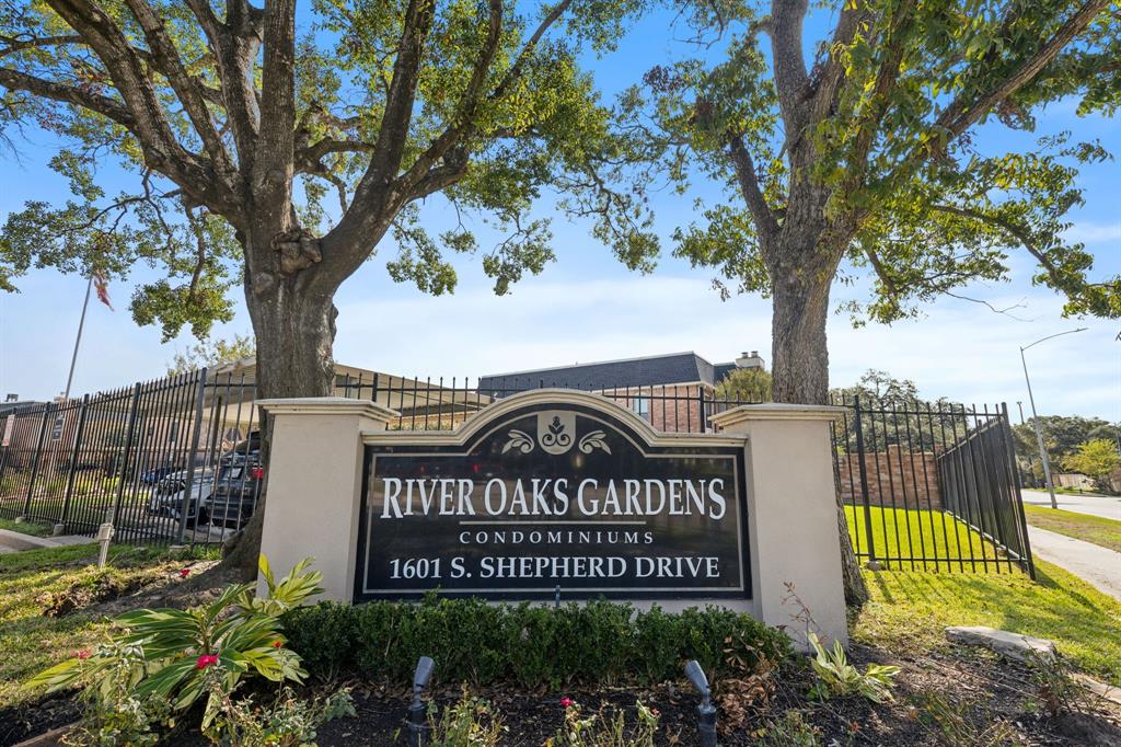 1601 S Shepherd Drive # 112