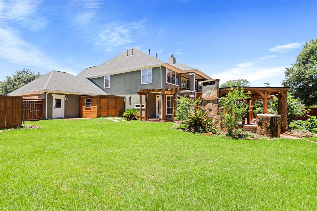 7938 Wooded Way Drive
