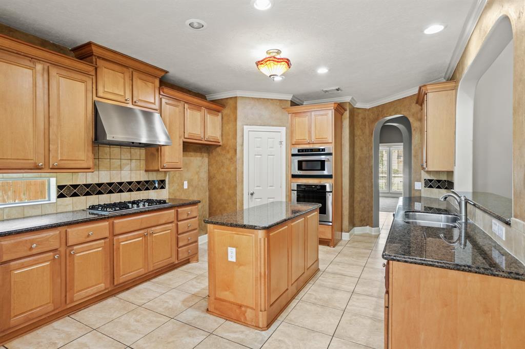 7938 Wooded Way Drive