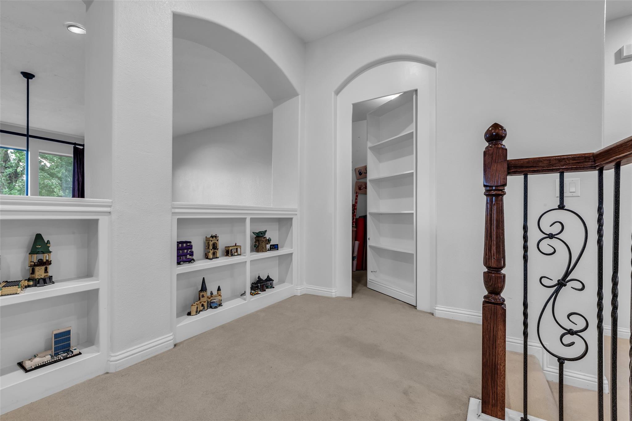 71 Player Oaks Place