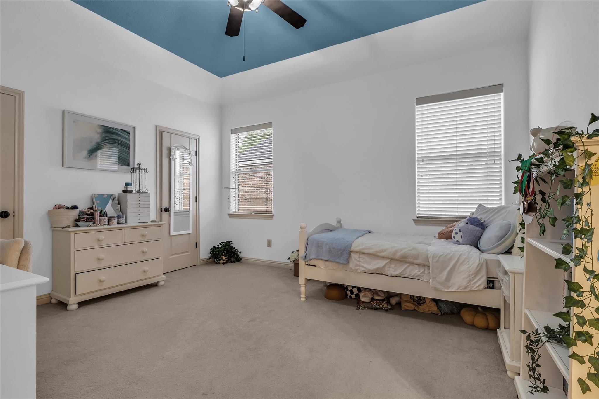 71 Player Oaks Place