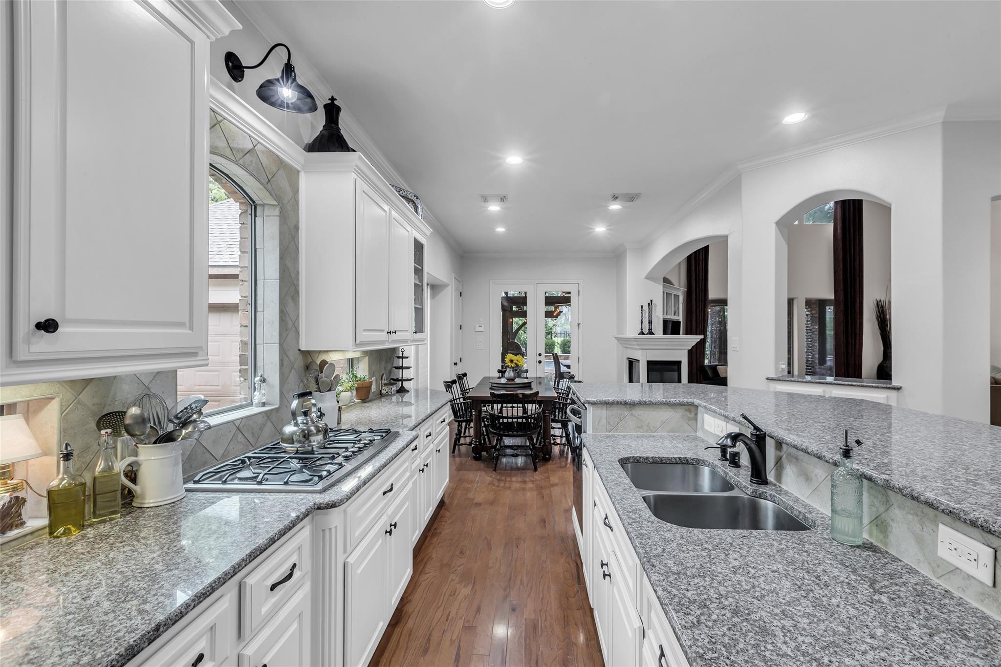 71 Player Oaks Place