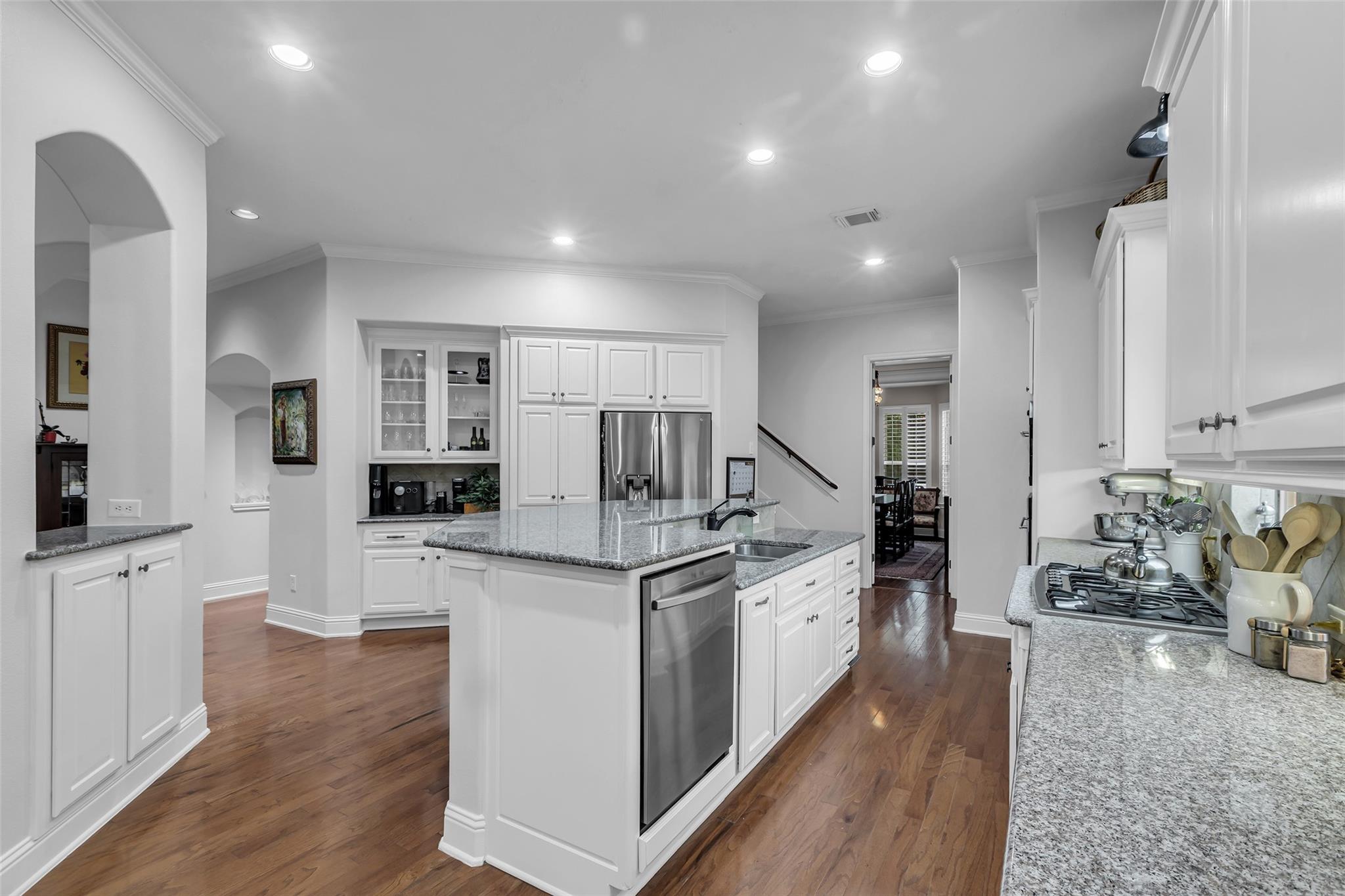 71 Player Oaks Place