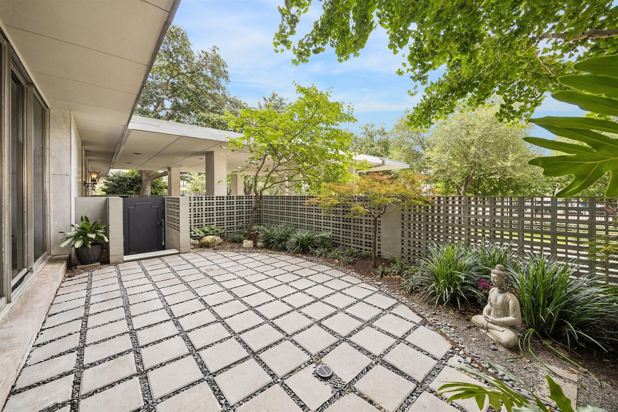 2701 Westheimer Road # 1H