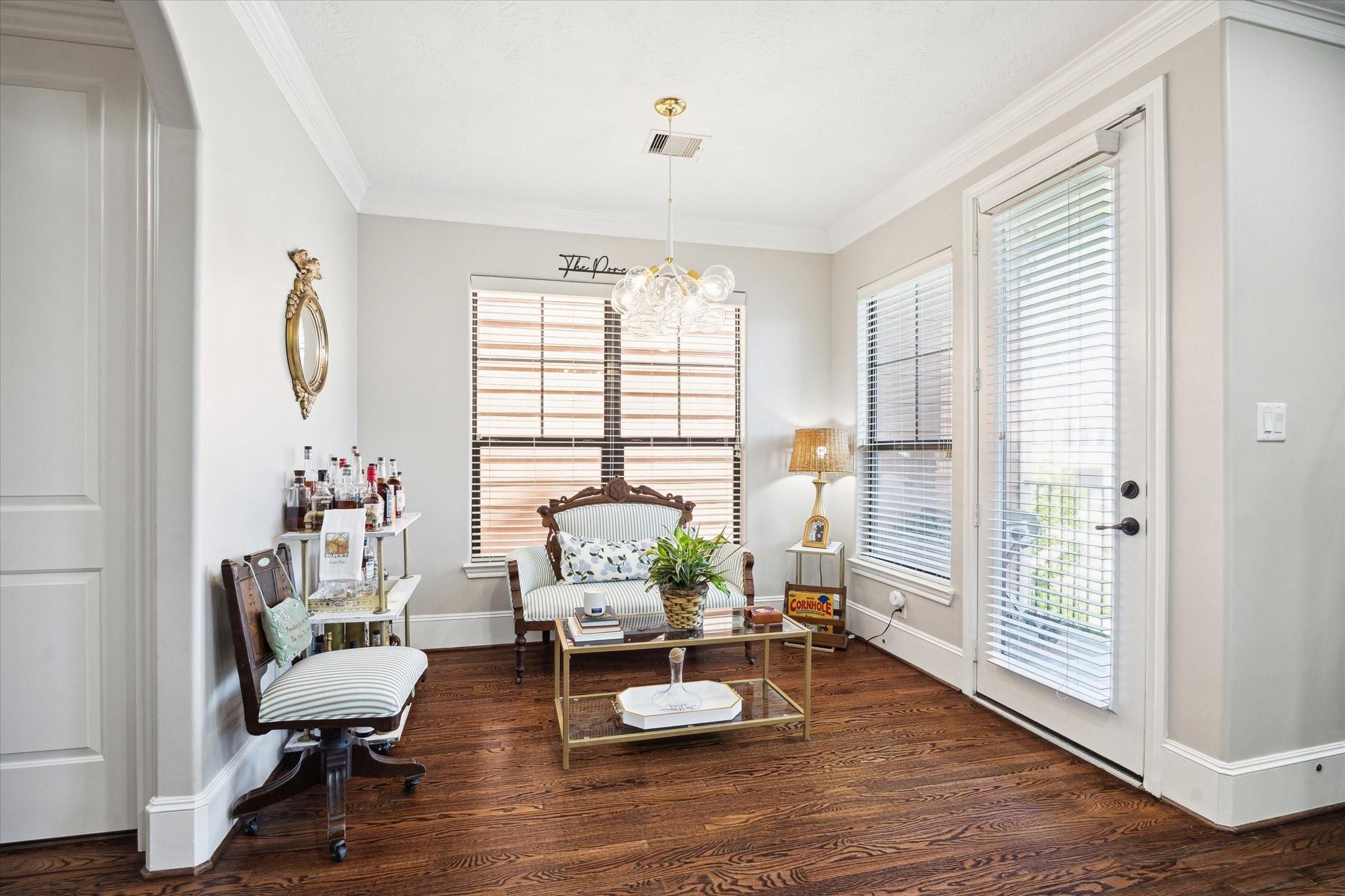 1042 W 23rd Street # B