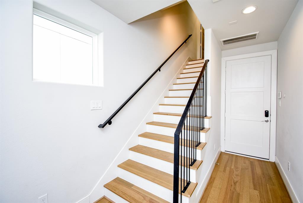 829 Live Oak Street