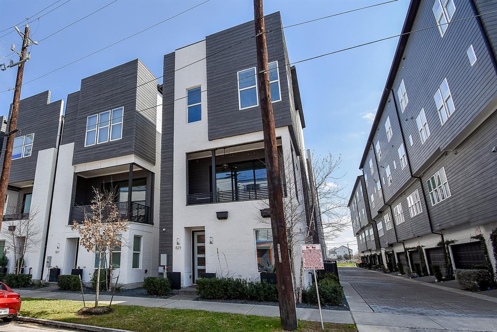 829 Live Oak Street