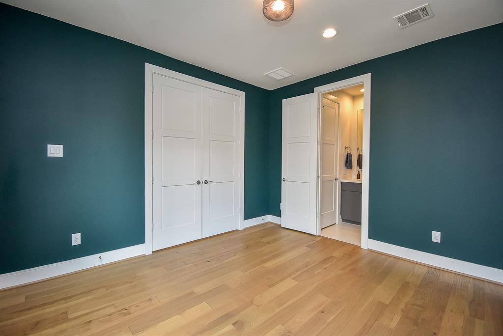 829 Live Oak Street