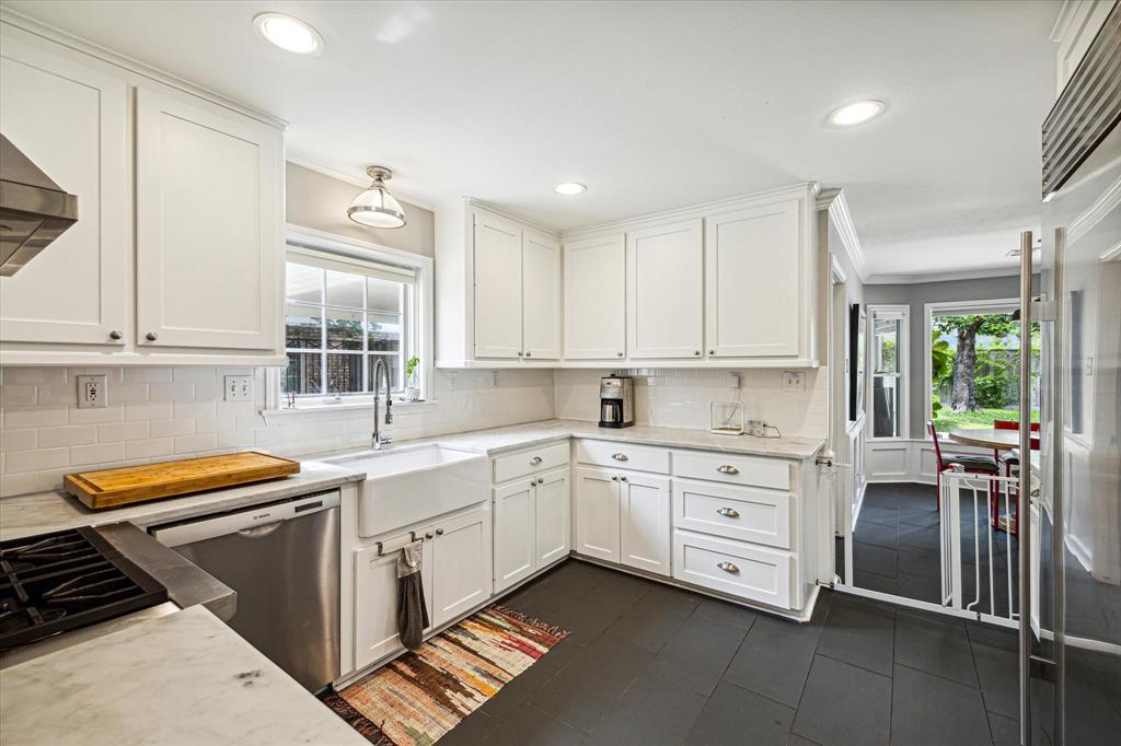 6138 Holly Springs Drive