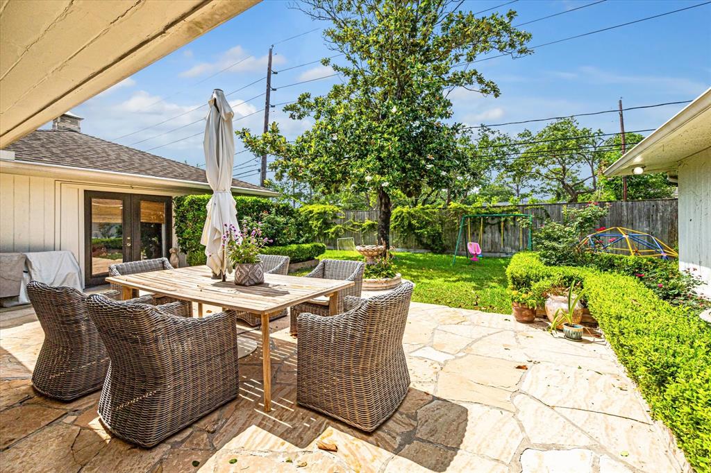 6138 Holly Springs Drive