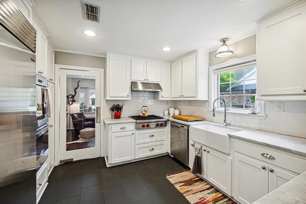 6138 Holly Springs Drive