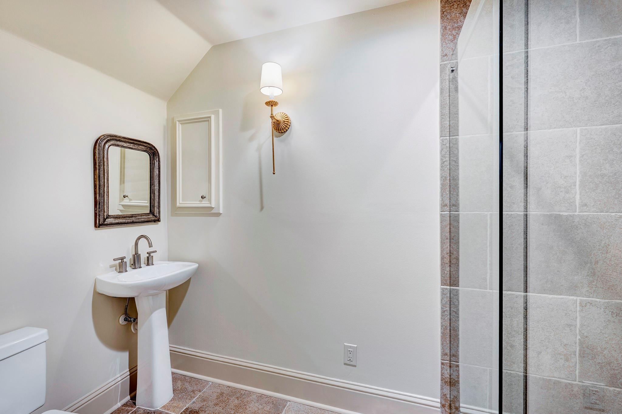 5124 Chevy Chase Drive