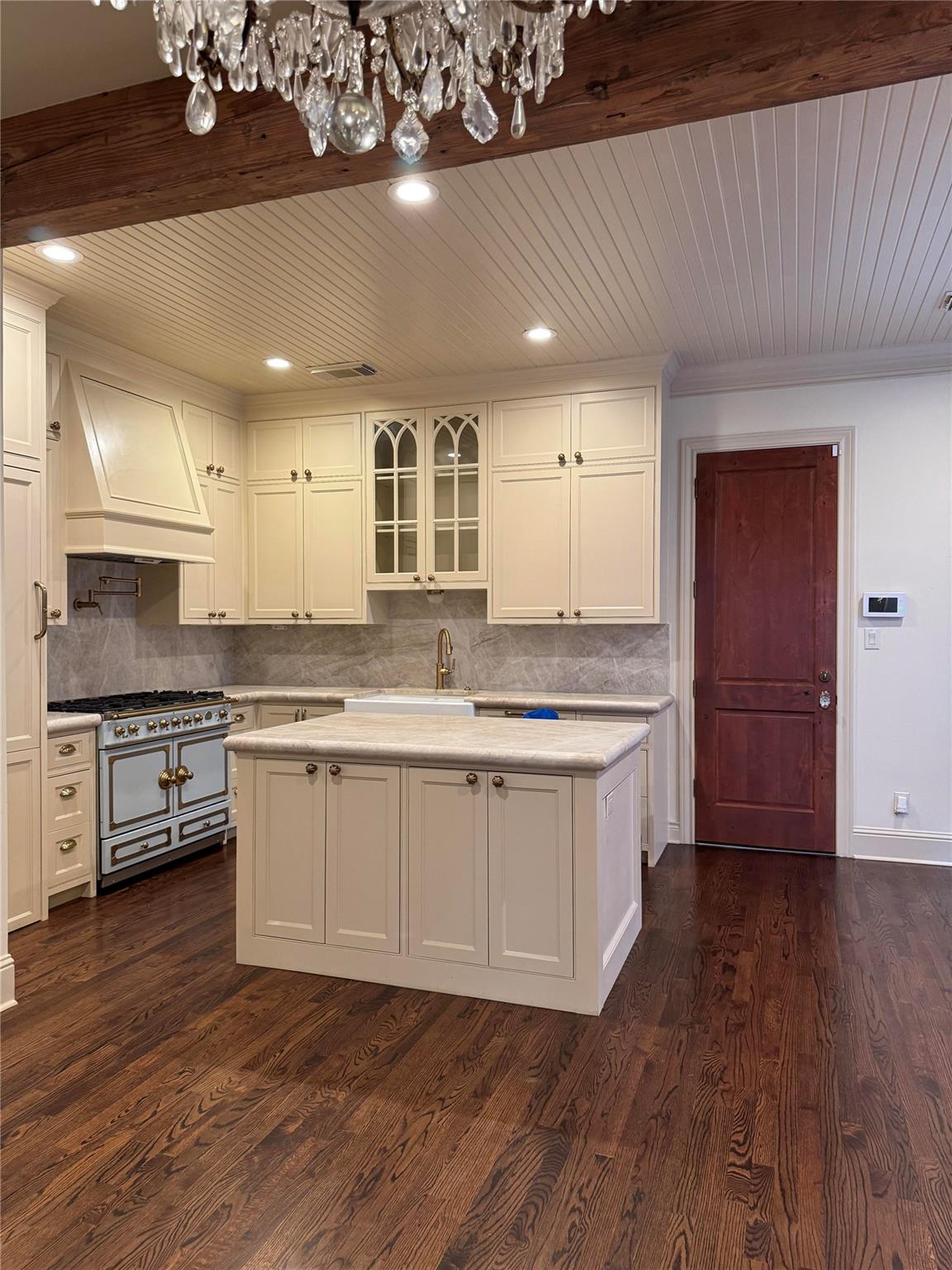 5124 Chevy Chase Drive