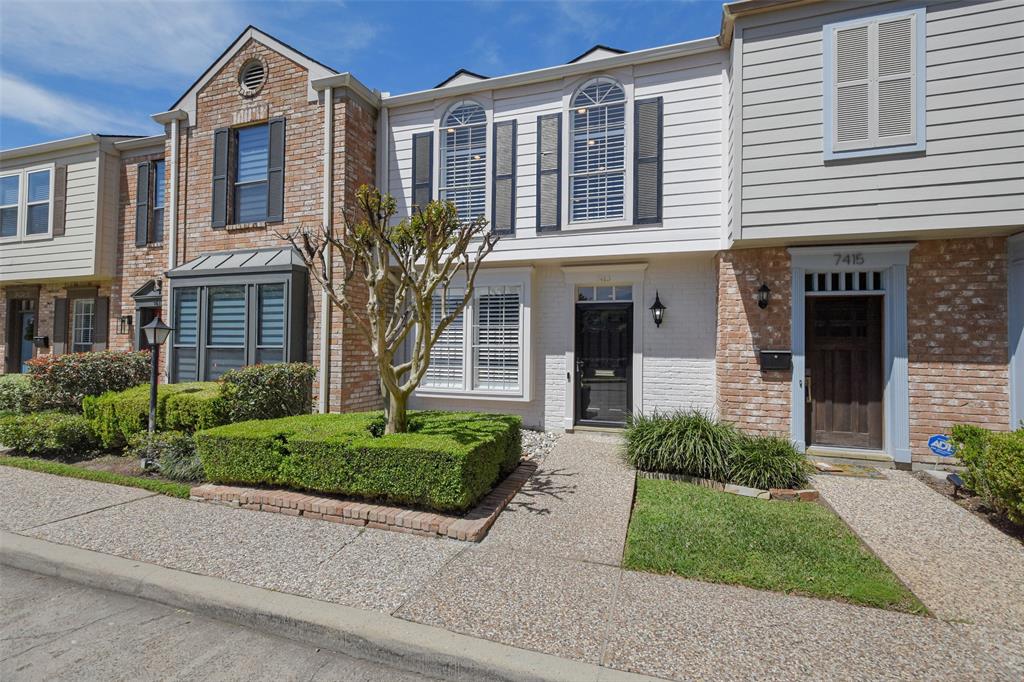 7413 Brompton Street