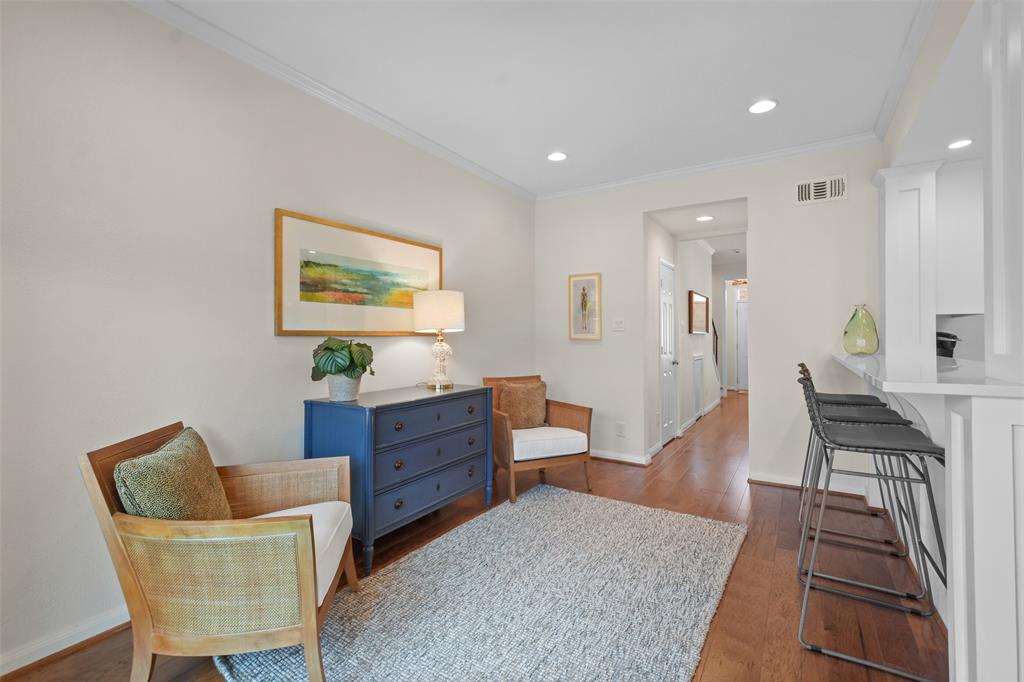 7413 Brompton Street