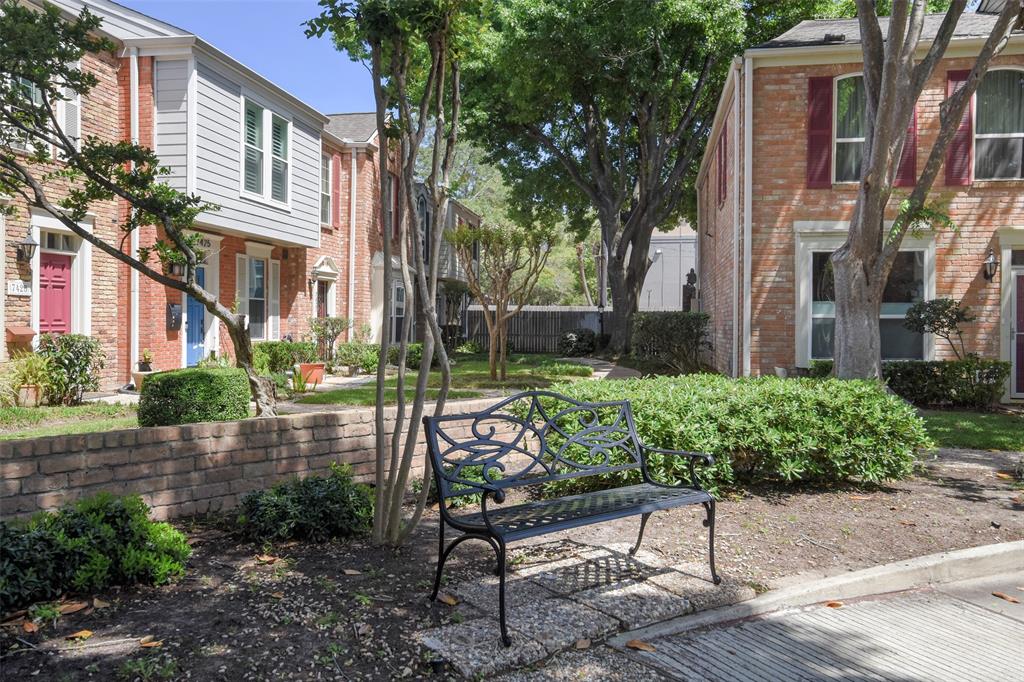 7413 Brompton Street