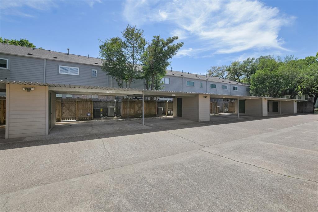 7413 Brompton Street