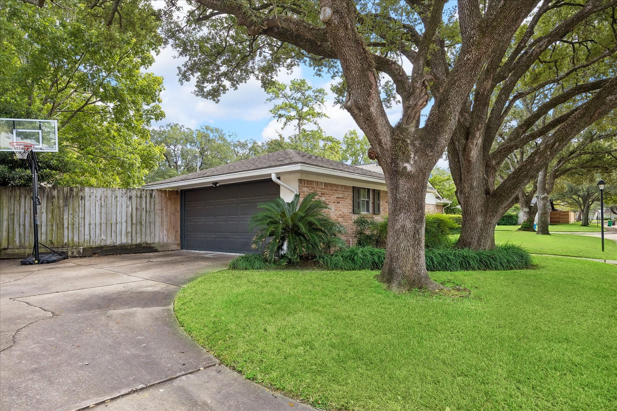 10050 Wickersham Lane