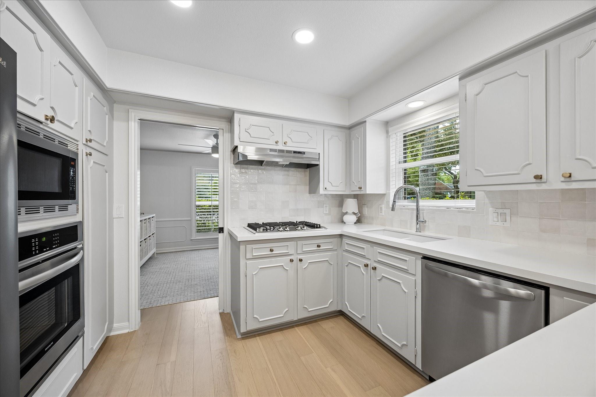 10050 Wickersham Lane