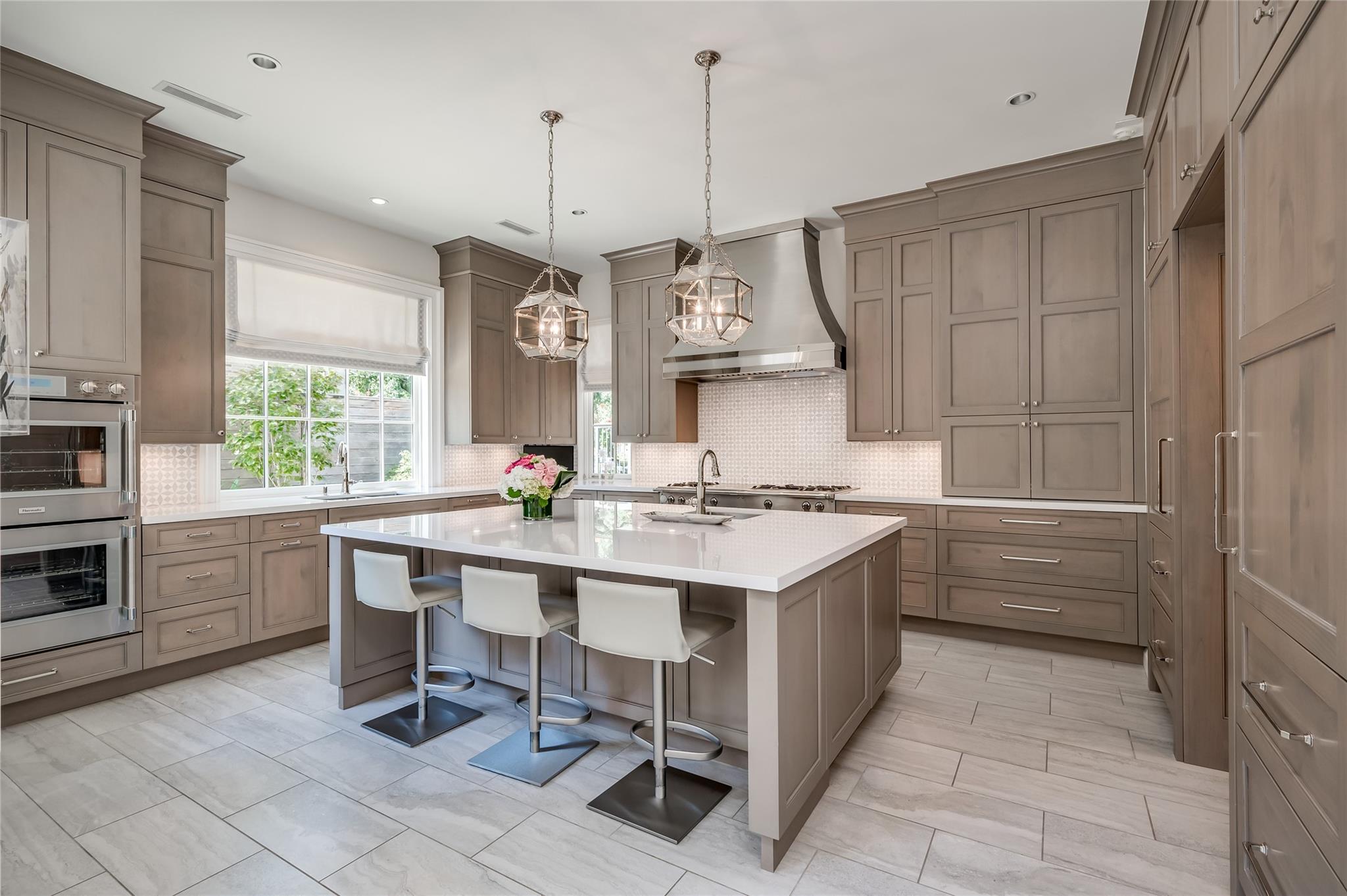 2131 Brentwood Drive