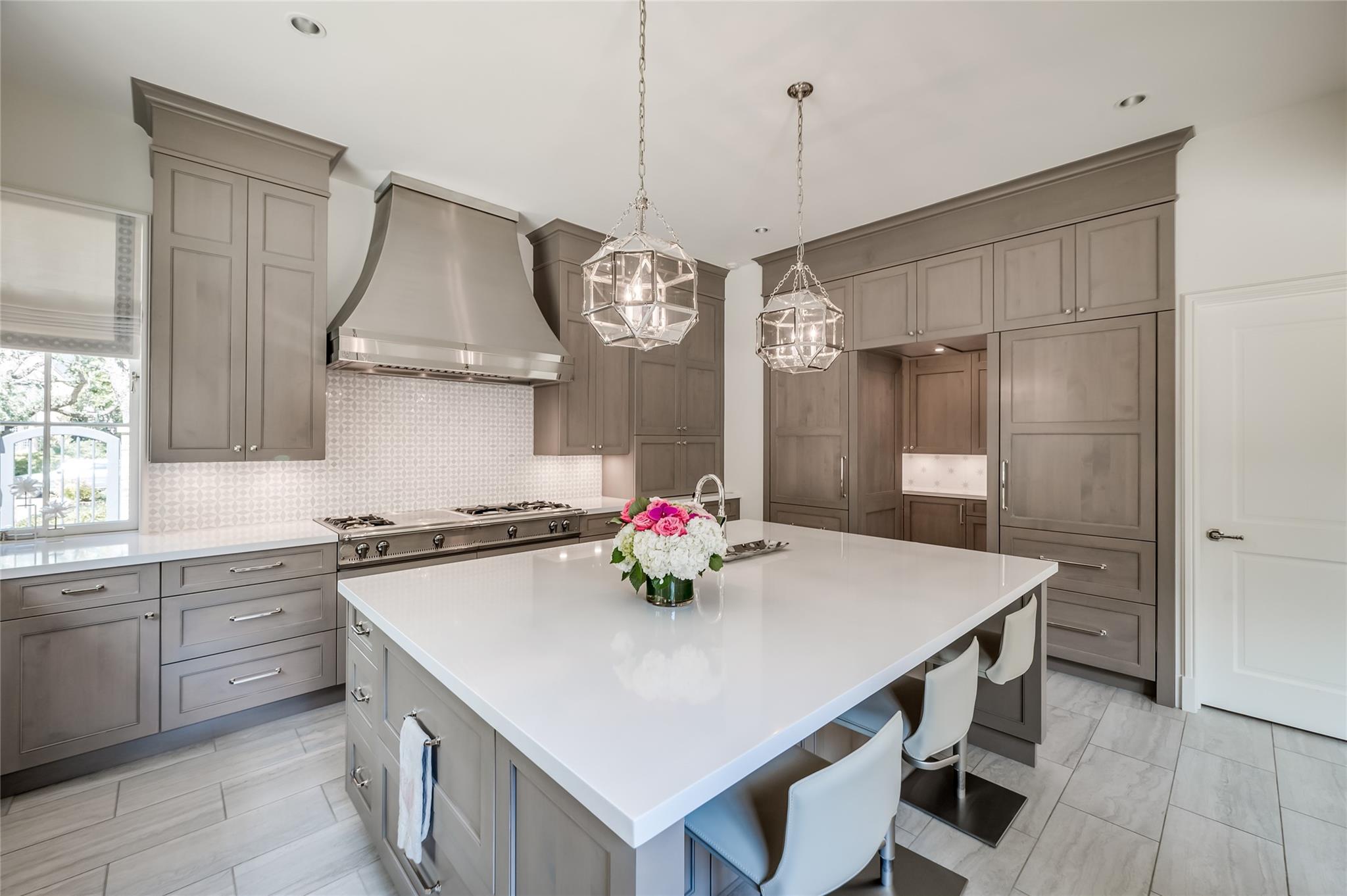 2131 Brentwood Drive