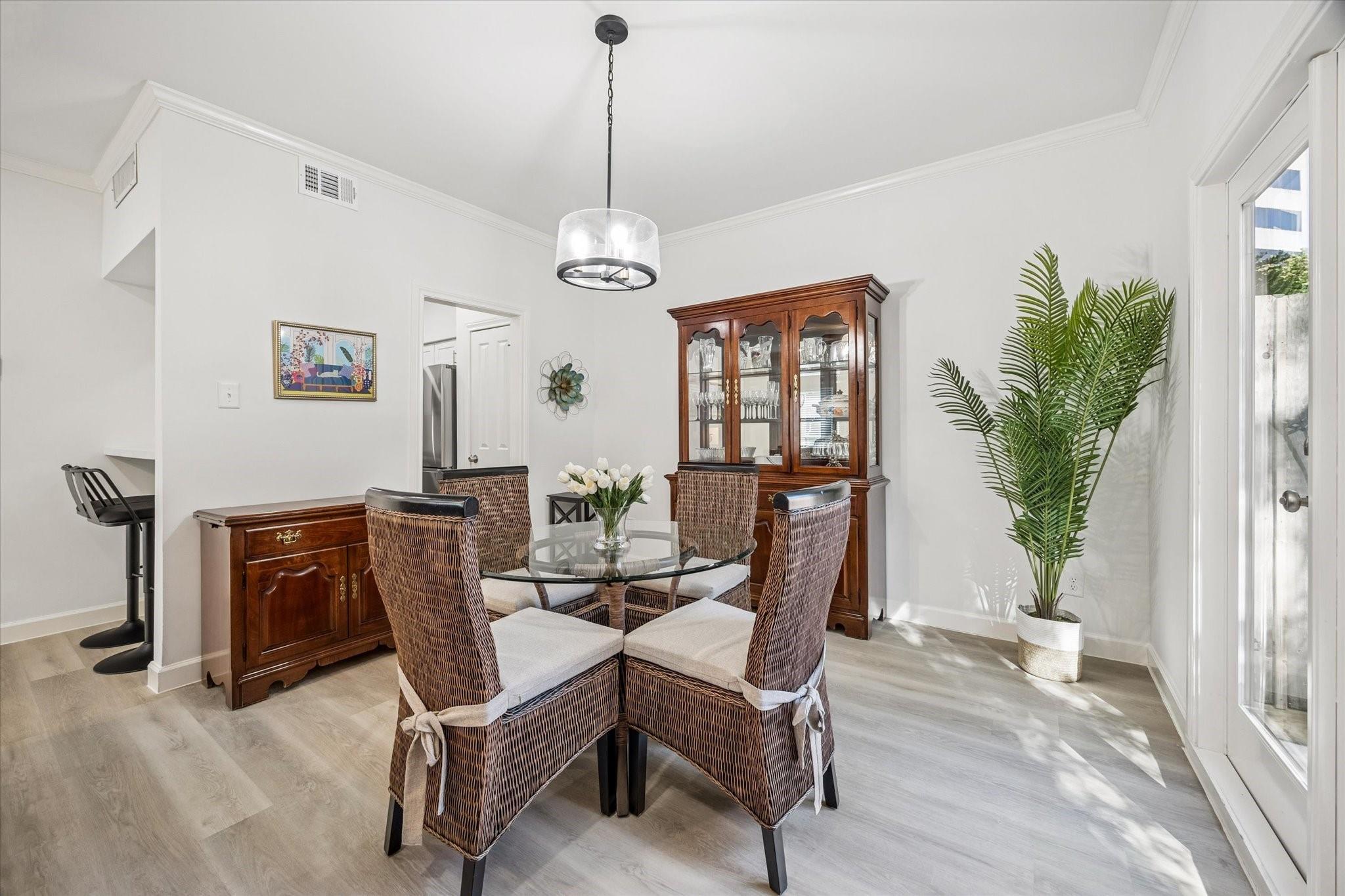 701 Bering Drive # 1006