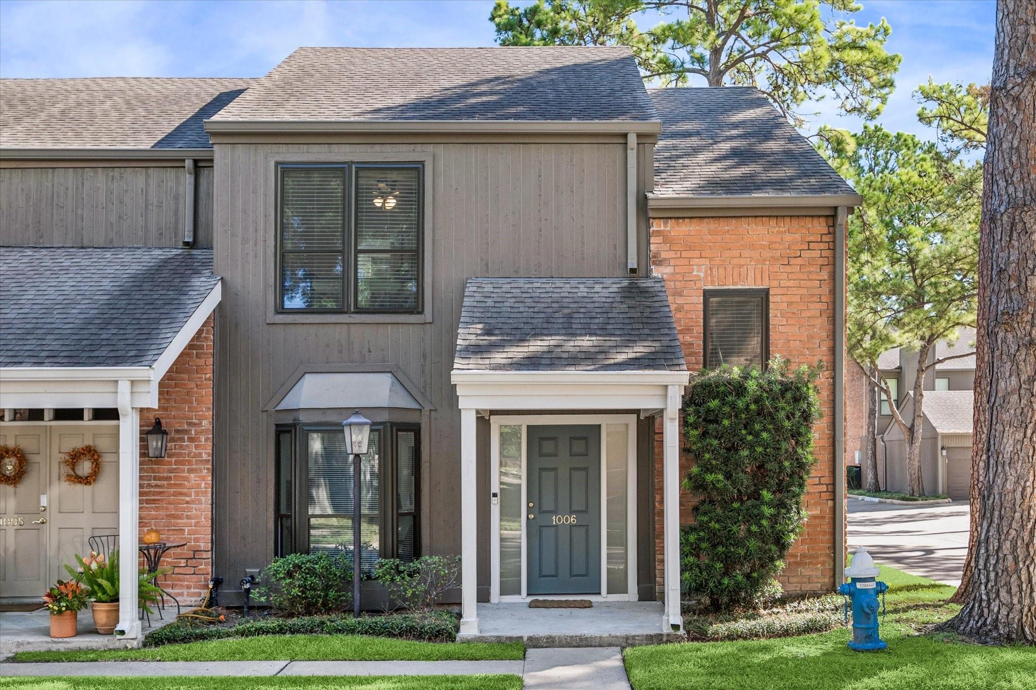 701 Bering Drive # 1006