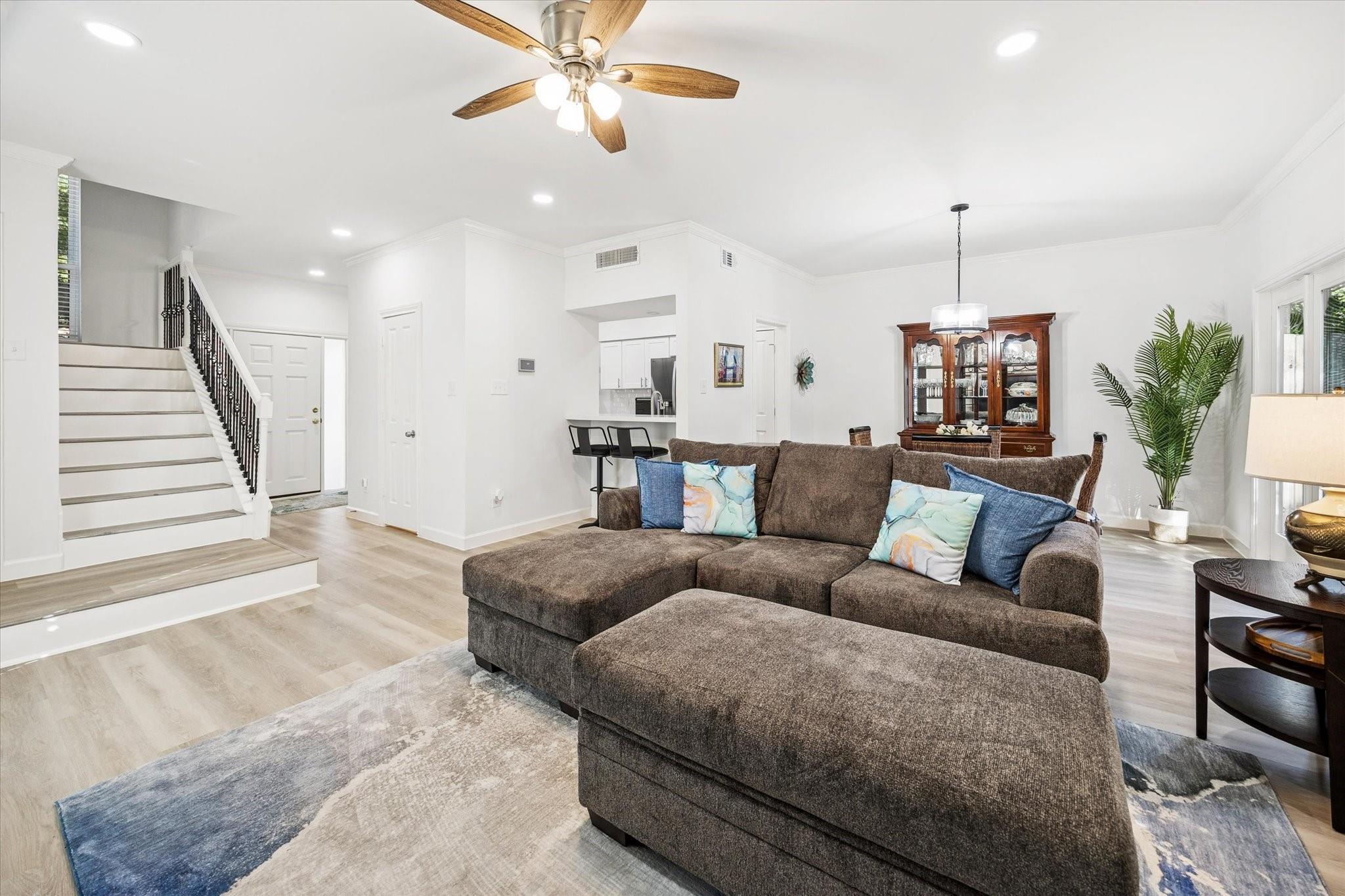 701 Bering Drive # 1006